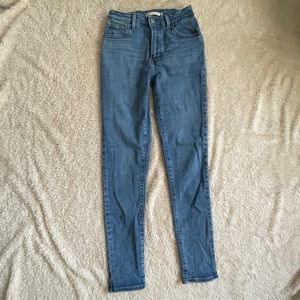 LEVI’S 721 High Rise Skinny Jeans